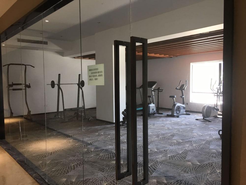 Ramada By Wyndham Pudong Hotel 4*