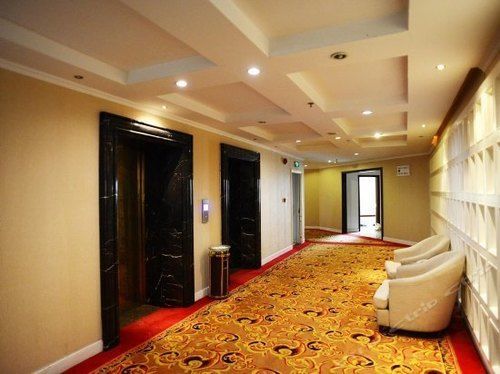 Ramada By Wyndham Pudong Hotel 4*